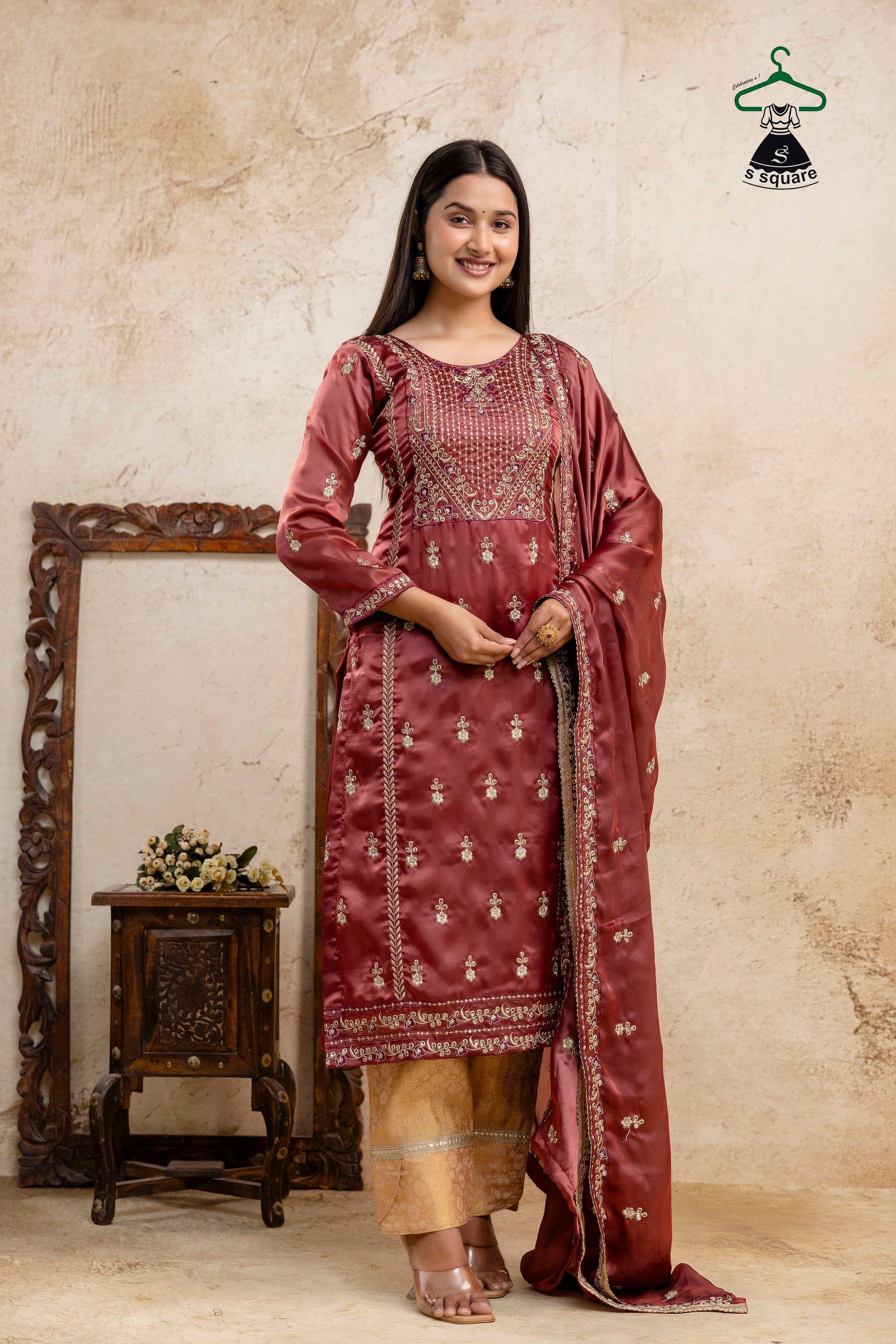 Soft & Shiny 3piece Suit Embroidered Kurti & Dupatta With Barocade Bottom (Kanchoi)