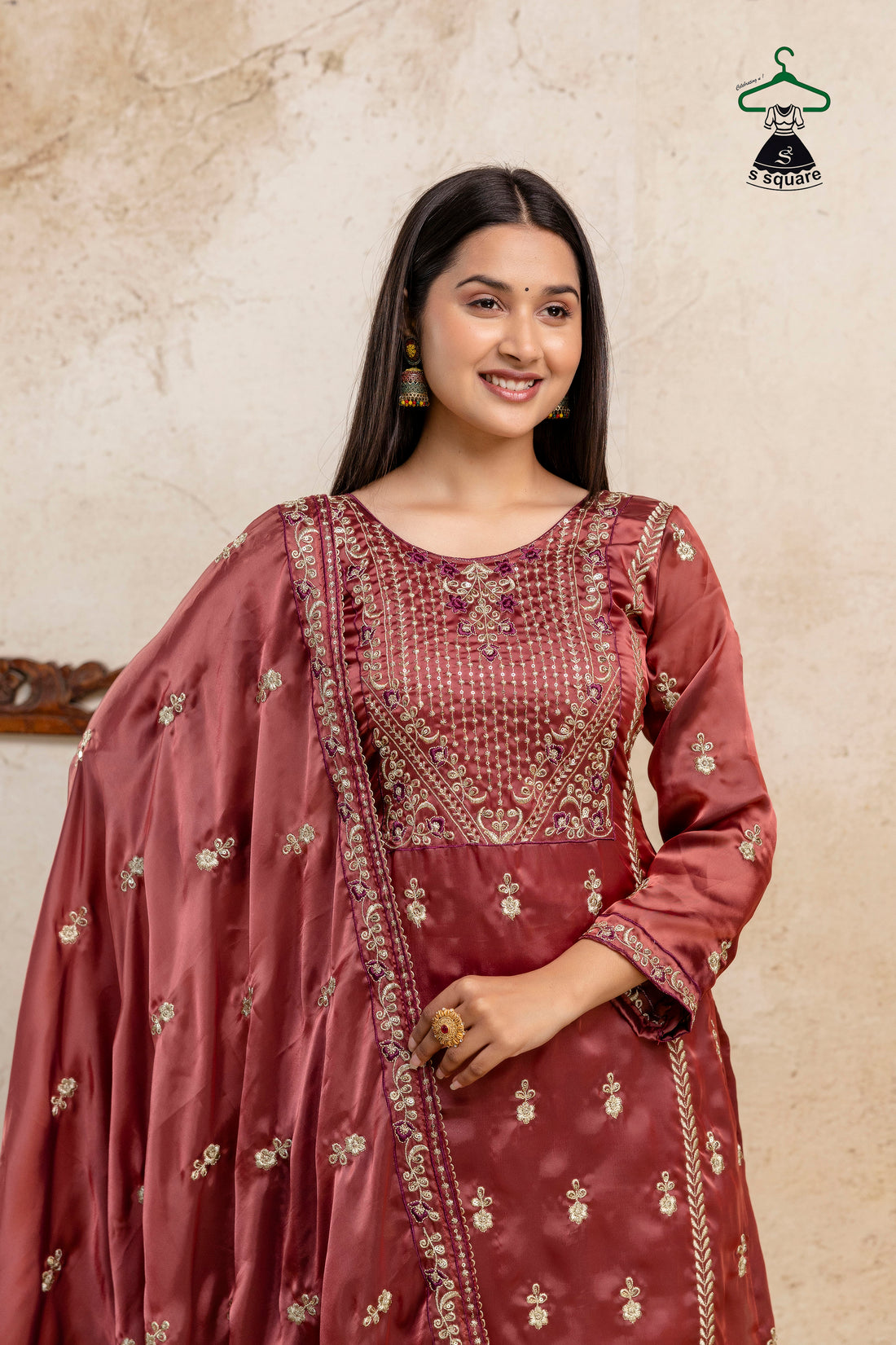 Soft & Shiny 3piece Suit Embroidered Kurti & Dupatta With Barocade Bottom (Kanchoi)