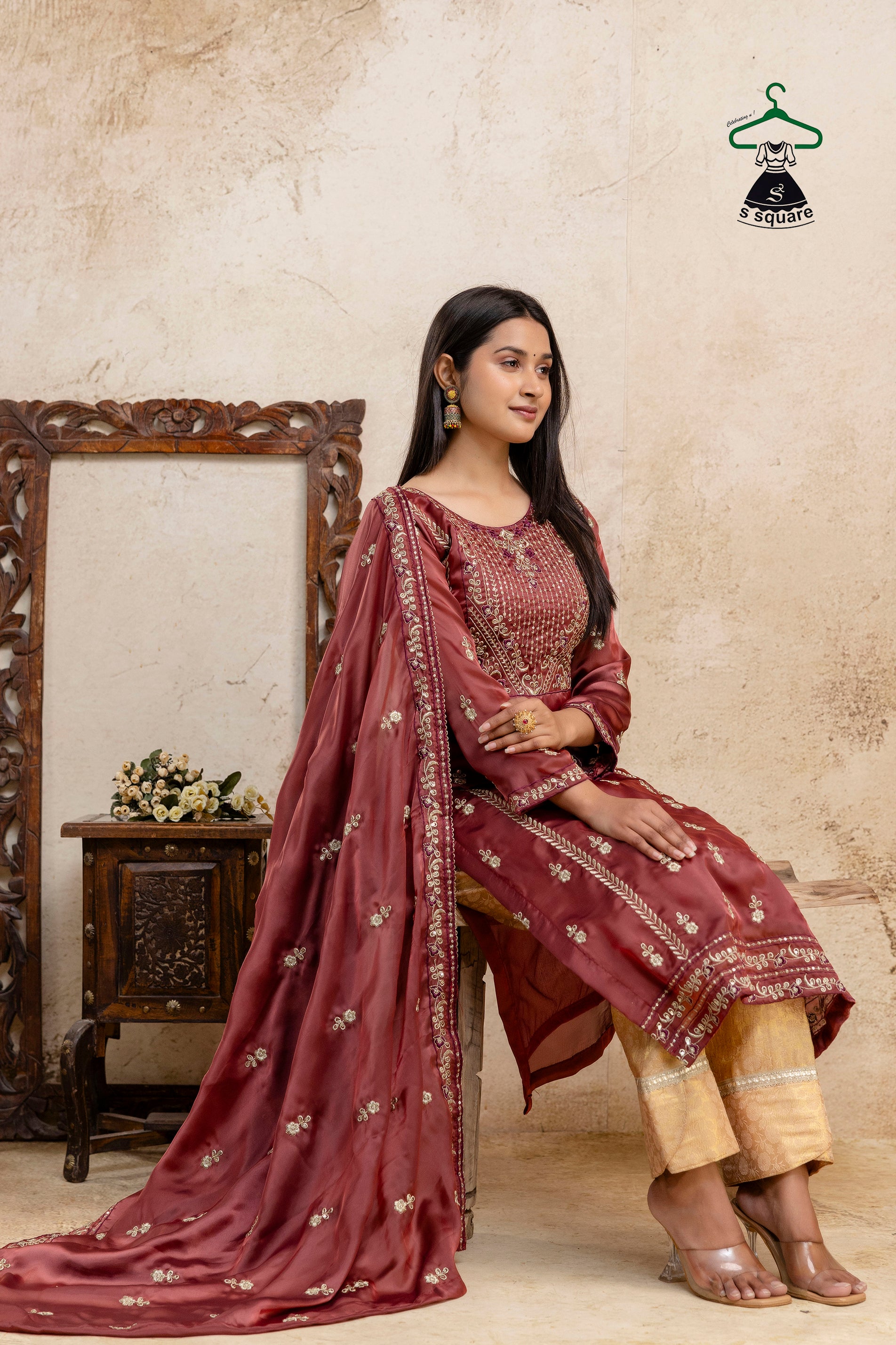 Soft & Shiny 3piece Suit Embroidered Kurti & Dupatta With Barocade Bottom (Kanchoi)