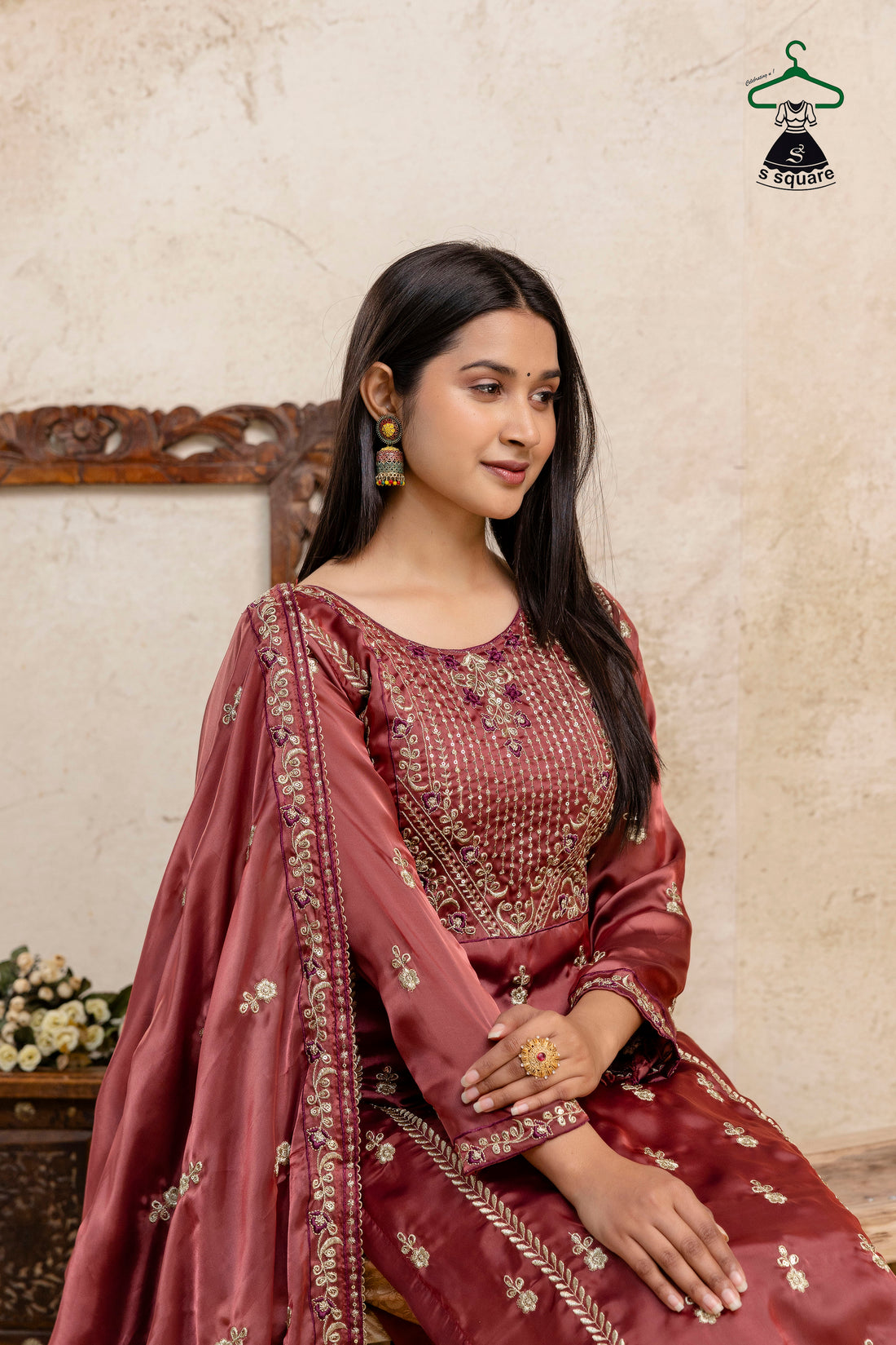 Soft & Shiny 3piece Suit Embroidered Kurti & Dupatta With Barocade Bottom (Kanchoi)