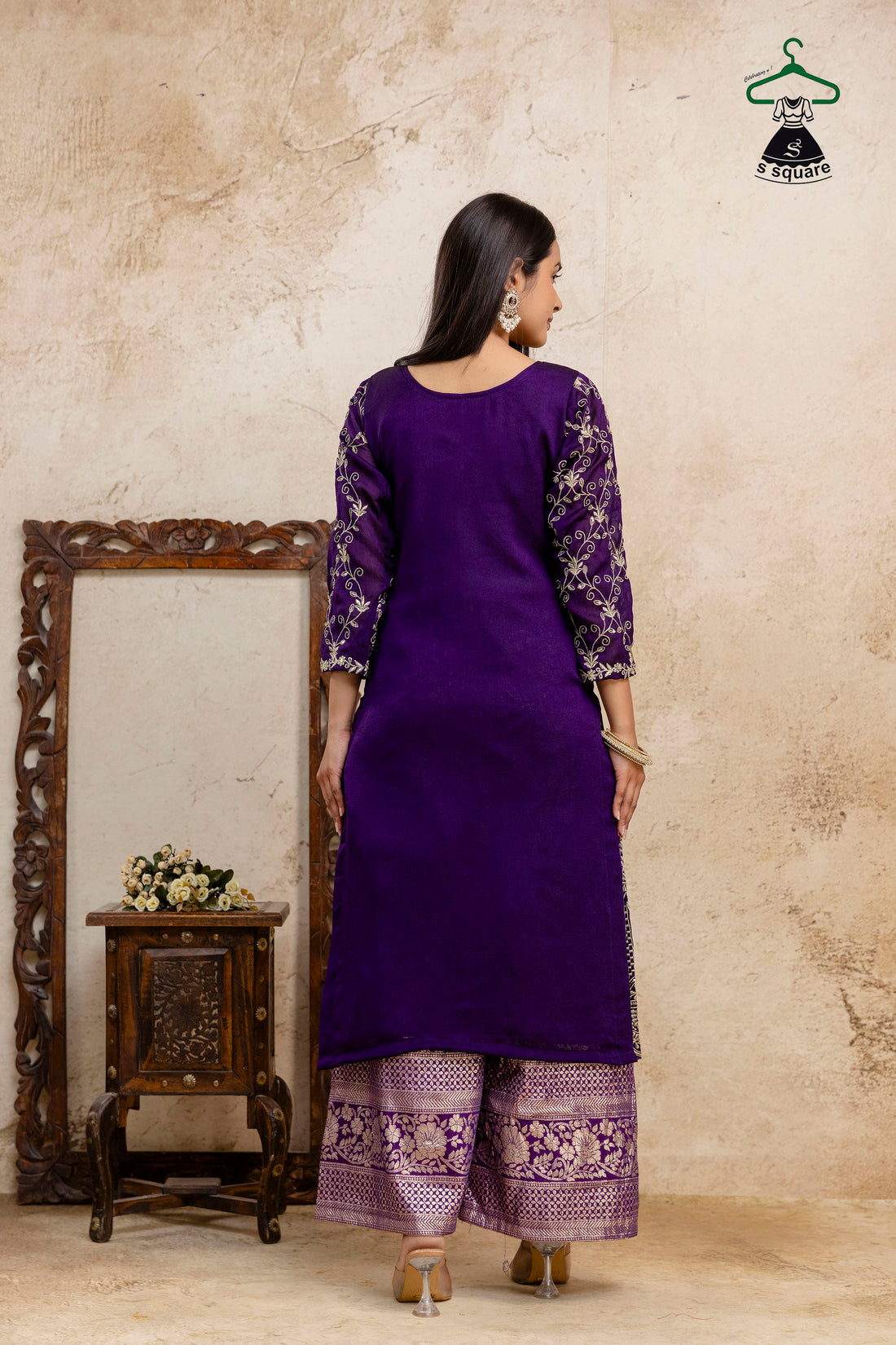 Royal Chikankari Work Kurti